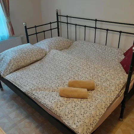 Aparthotel Kajovska 63