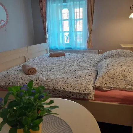 Kajovska 63 Apart Otel 3*