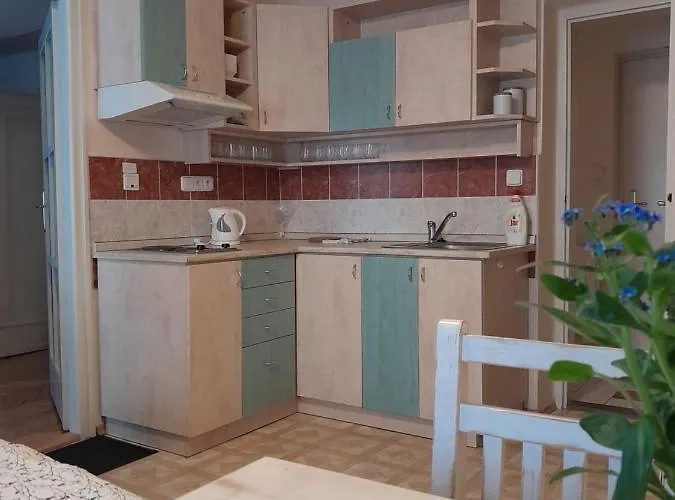 Kajovska 63 Aparthotel 3*